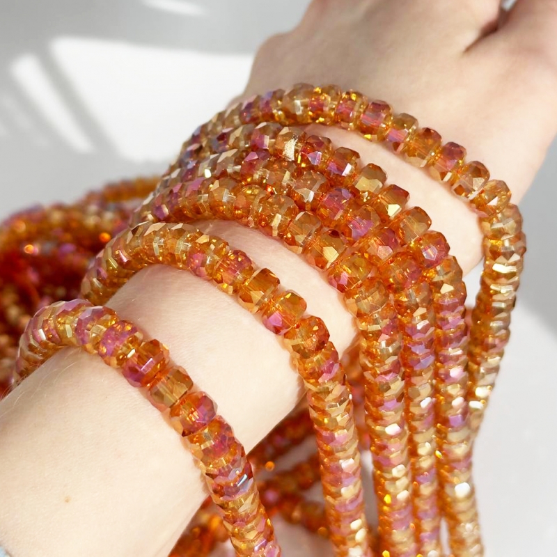 Бусины стеклянные размер 4,8*7,6мм цвет золотистый с отливом